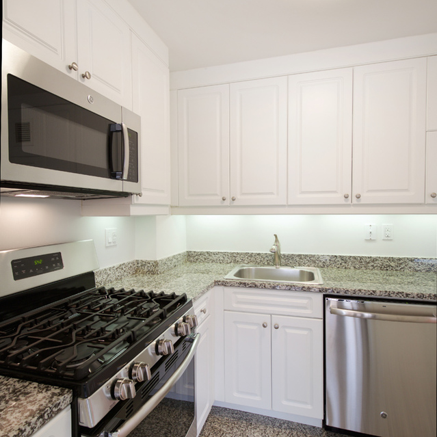 Dorchester Towers - Stainless Steel Appliances