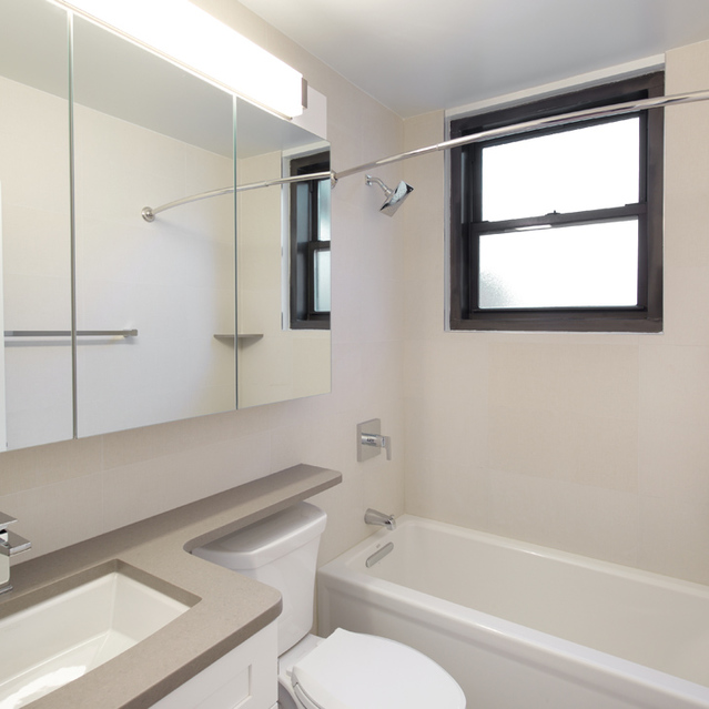 Biltmore Plaza - Polished Bathroom Setup