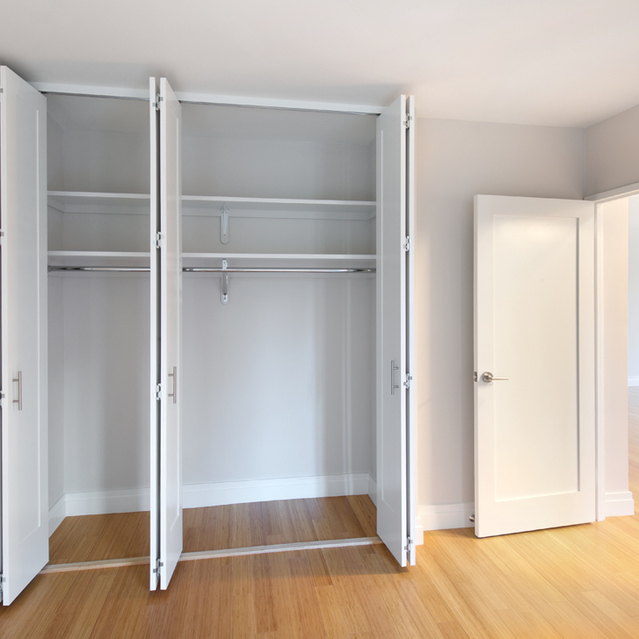 Biltmore Plaza - Cabinets