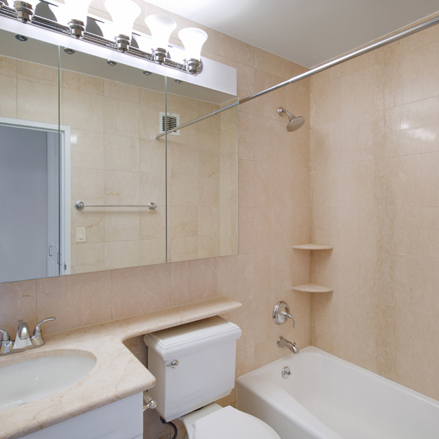 Biltmore Plaza - Polished Bathroom Setup